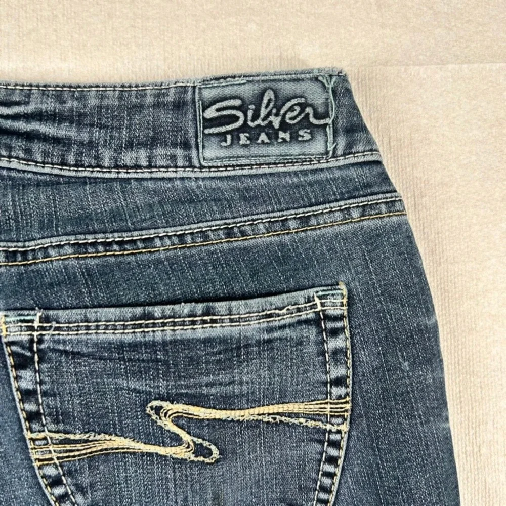 Vintage Silver Jeans Womens 28 Aiko Low Rise Flare Denim Blue Y2K Retro Bell
